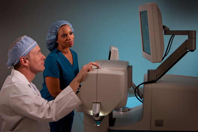 Bladeless Laser Cataract Surgery